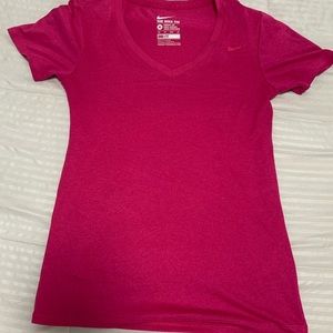 The Nike Tee size xs